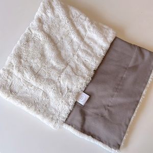 Perfect Newborn Lou Lou & Company Cozy Baby Blanket